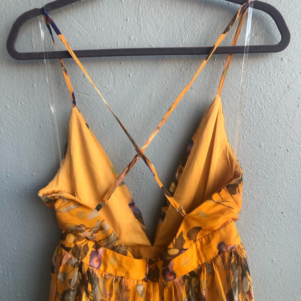 The Vintage Shop Beautiful Hi Low Gown in size Medium Gold/Mustard Floral - Picture 7 of 8